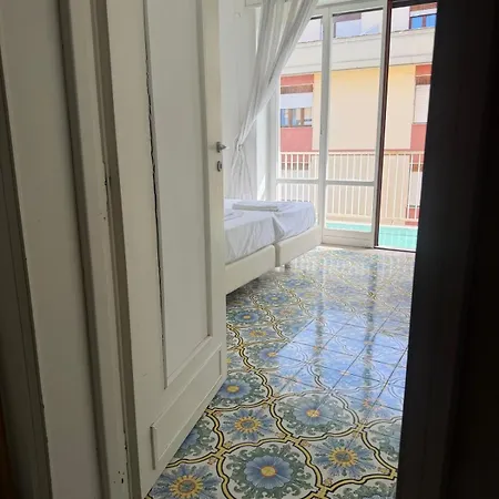 A I R House 2 סורנטו