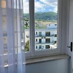 A I R House 2