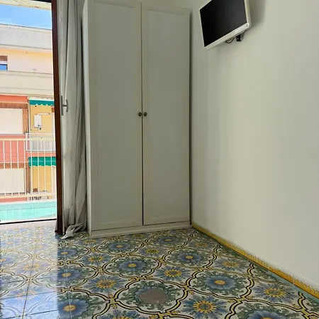 A I R House 2 בית הארחה